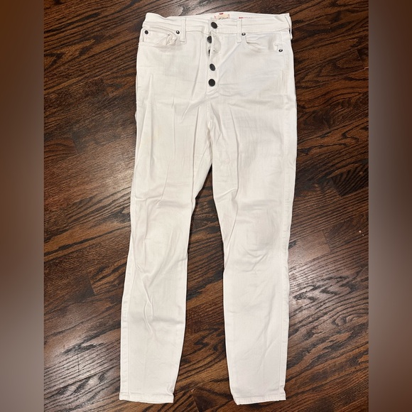 Alice + Olivia Denim - Alice + Olivia White Jeans